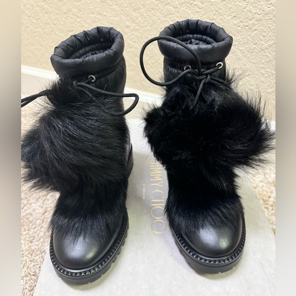 Gorgeous Jimmy Choo boots - Picture 2 of 10